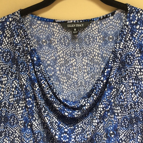 Ellen Tracy Blue Snakeskin Print Top Size M - Picture 2 of 4
